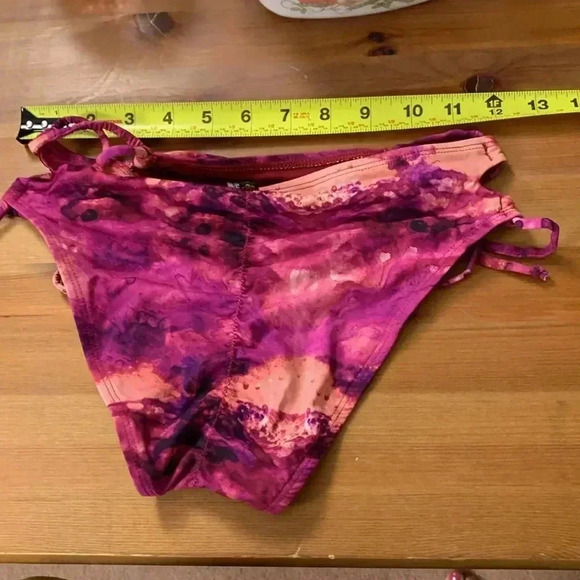 NWT La Vie en Rose Vibrant Pink Tie-Dye Bikini Bottom w Adjustable Ties Size Sa - Picture 6 of 8